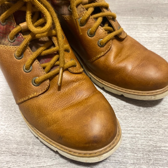 Timberland X Pendleton Size 8.5 Women’s Brown Bramhall Plaid Boots - Picture 7 of 11